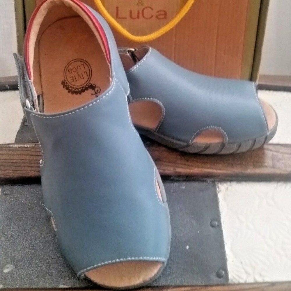 NEW Livie & Luca Boys Size 11 Blue Leather Sandals